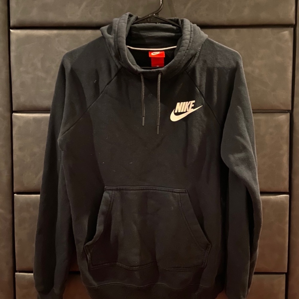Women’s Black Nike hoodie